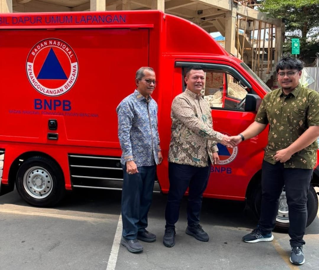 Bupati Ayah Wa Apresiasi BNPB Atas Bantuan Mobil Dapur Umum Lapangan